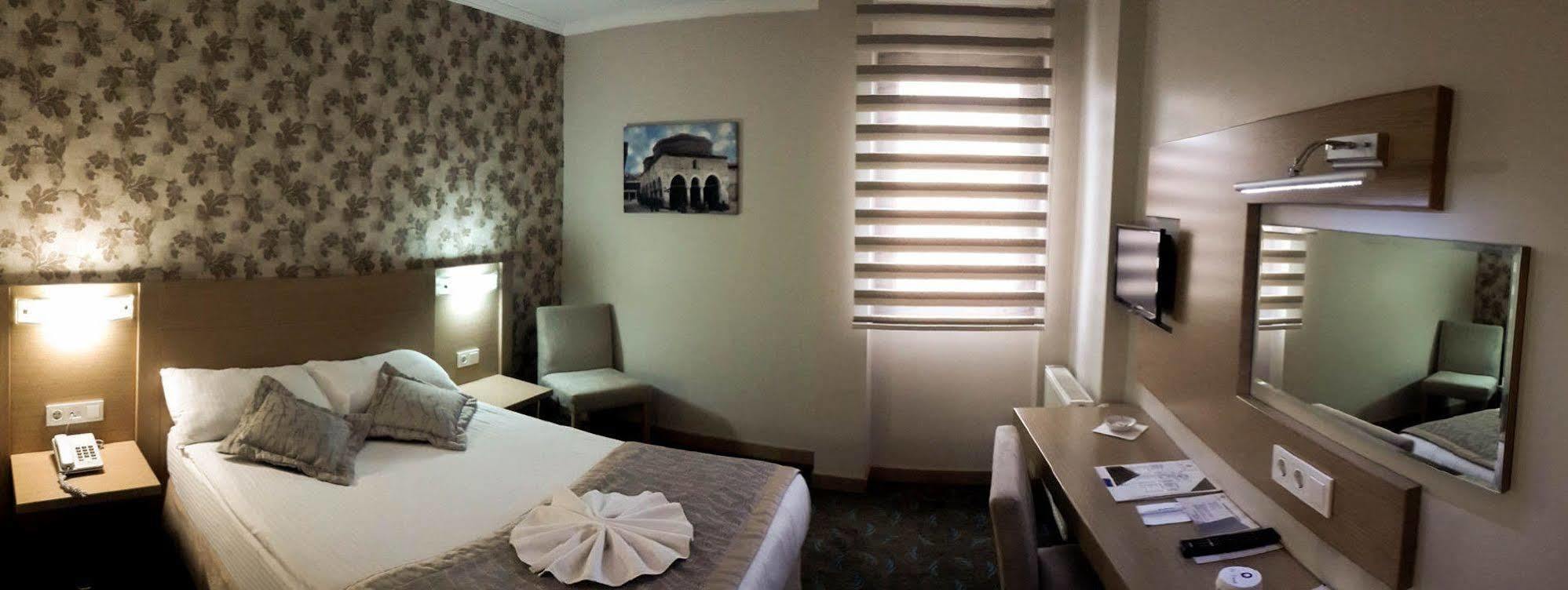 Otel Mutevelli Кастамону Екстериор снимка